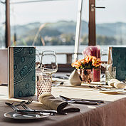 Frühstück mit Seeblick im Landhotel Das Traunsee