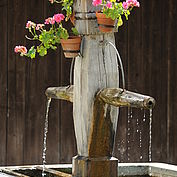 Erfrischung am Brunnen © Landhotel Gressenbauer