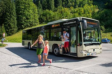 Weißbach Hirschbichl AlmErlebnisBus @ Salzburger Saalachtal Tourismus, Urheber Danzer Edith