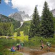 Erfrischung am Gebirgsee © Raffalt/ TVB Filzmoos 