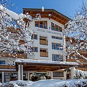 © Landhotel Tirolerhof/ Thomas Trink - Hotelansicht im Winter 