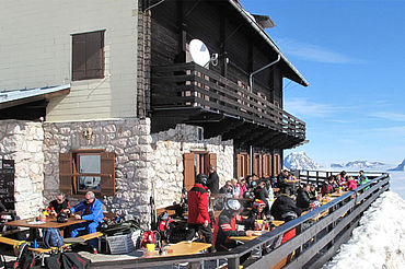 Terrasse der Kranabethhütte im Winter