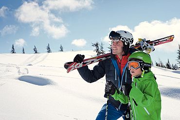 Skifahren, Winterspaß für die ganze Familie © Salzburger Saalachtal