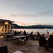 Abendstimmung auf der Terrasse 