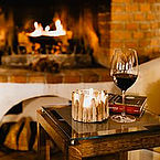 am offenen Kamin im Landhotel Schütterbad am offenen Kamin im Landhotel Schütterbad