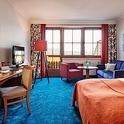 Doppelzimmer im Landhotel Das Traunsee mit Balkon und Seeblick 