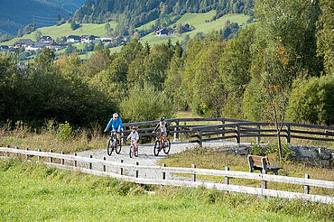 Genussradfahren am Murradweg, ©Ferienregion Salzburger Lungau, Foto G.A. Service GmbH