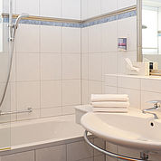 © Landhotel Stofflerwirt - Badezimmer in unseren Suiten