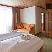 landhotel-agathawirt-doppelzimmer-mit-zusatzbett