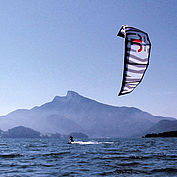 © TVB MondSeeLand - Kitesurfen am Mondsee 