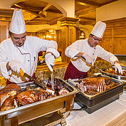 Buffetabend mit allerlei Köstlichkeiten im Landhotel Alpenhof 