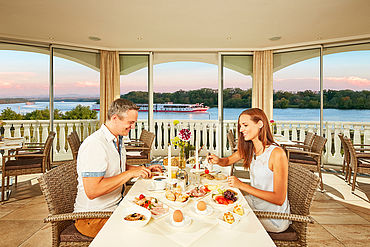 Frühstück im Donauhotel Lettnerhof
