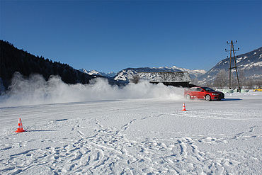 Winterfahrtraining, (c) Troger Heli, Ferienregion Lungau