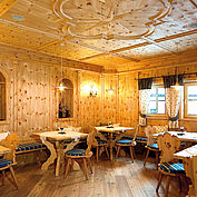 Hotel Alpenhof - Restaurant Zirbenstube