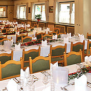 © Landhotel Post - Saal Hochzeit