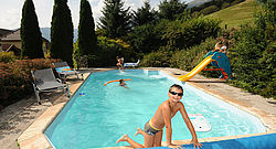 Landhotel Sofflerwirt - Außenpool im Sommer Landhotel Sofflerwirt - Außenpool im Sommer