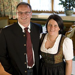 Potrait-der-Gastgeber-Landhotel-Schwaiger Potrait-der-Gastgeber-Landhotel-Schwaiger